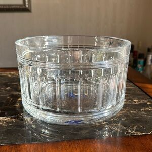 Kathy Ireland home by Rogaska
Fine Crystal 9" bowl